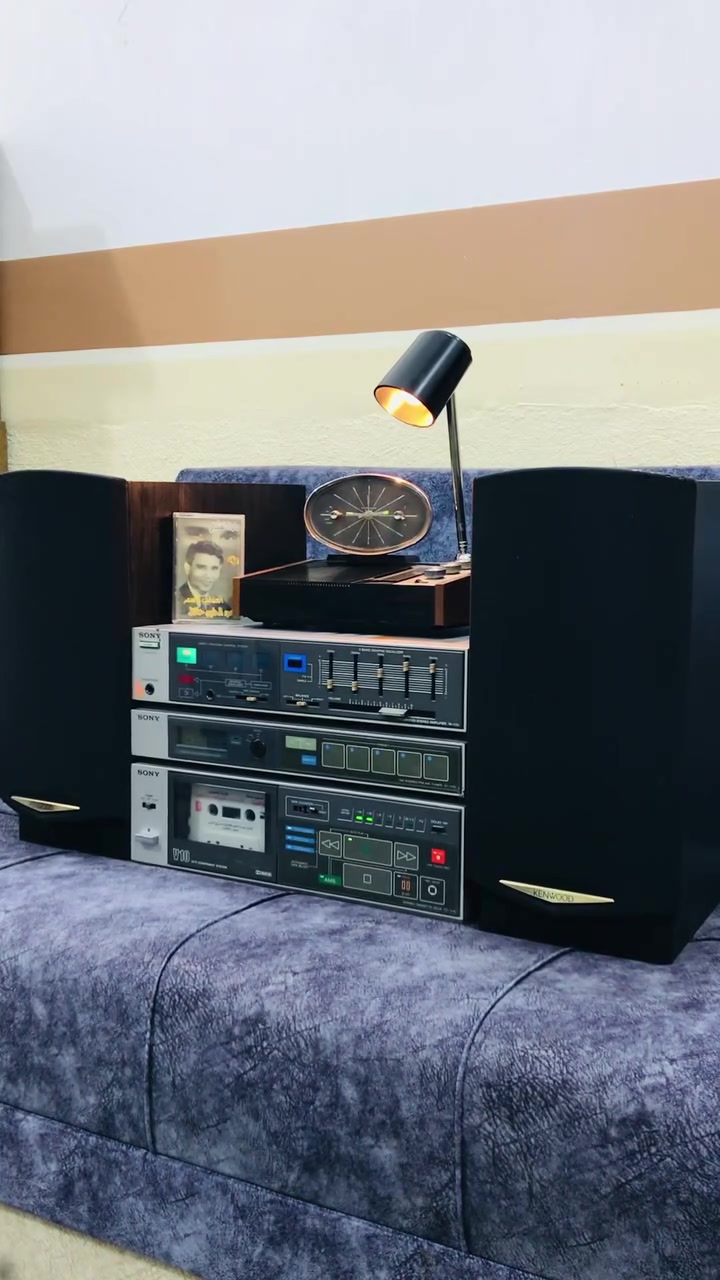 للبيع 🎼🇯🇵
( فقط فقط الجهاز بدون سماعات )
سستم من شركة SONY 🎻
جهاز مسجل + راديو + امبلي فاير 
صناعة الجهاز اليابان 🇯🇵1980 
نظافة الجهاز 100 % على شركة 
راديو باحث  FM / MW / LW 
نظام الجهاز DO LBY 🔊🔇
كهرباء الجهاز  220 V  بلادي 
للاستفسار اكثر مراسلة الصفحة 
وات ساب *********** اتصال ☎️
