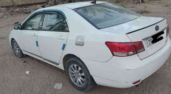 بيوايدي موديل 2013 فتحه بصمه تحكم  فول اوتماتيك رقم كربلاء انكليزي محرك كير بلاد اوتماتيك بيها لاستيك ولف دخانه بدايه التشغيل وتكطع مكانها حله سعر 52وبيها مجال ***********
