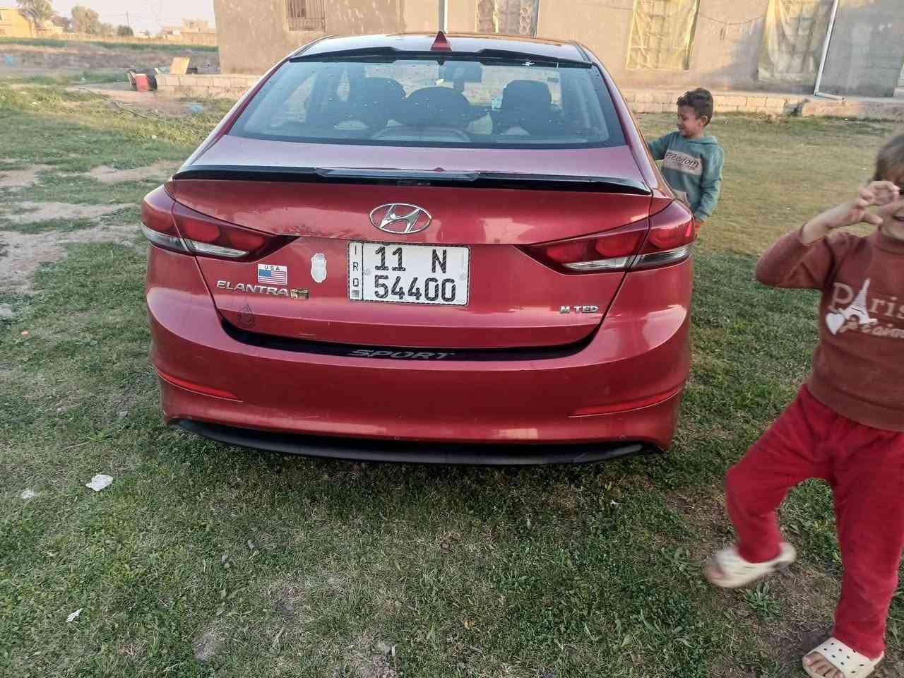 السلام عليكم النترا موديل 18 فول مواصفات بصمه وارد امريكي حادثه بنيد بدون اي دواخل  وبدون يراباك والباقي مكفوال السعر 125وبيه مجال العنوان بغداد السيديه أو الرضوانيه ***********
***********. السياره جديده بمعنه الكلمه حجم المكينه 2000دوش كير ومكينه مكفوالات
