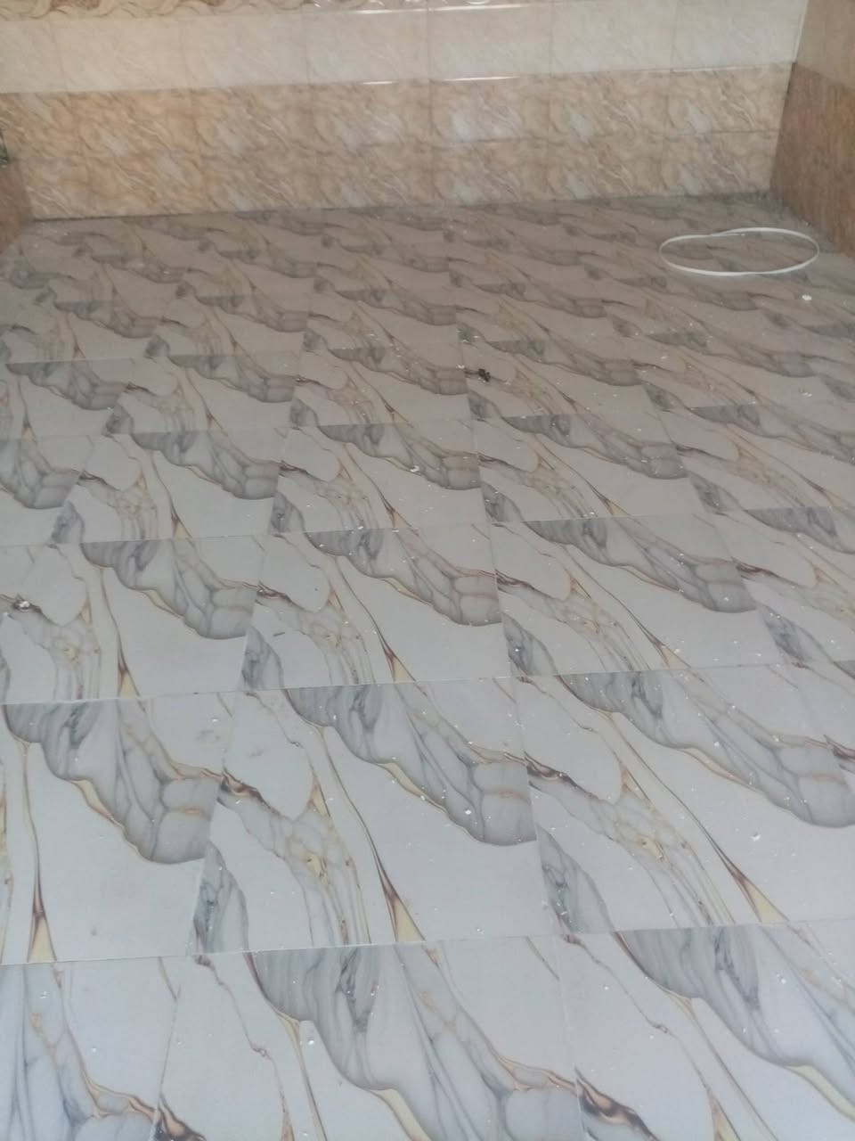 شغول سيراميك ارضي وجداري بسعار مناسبة ***********
