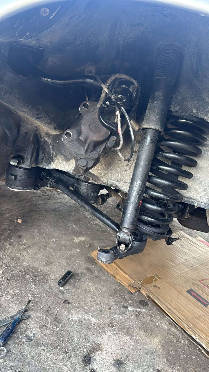 @جماعة المارسدس أصحاب الدخل المحدود والمتوسط تعالو يم احسين أبو علي اسعاره مناسبه ونظيفه ويخدم مصلحه ومصلحة الناس البسطاء ولكم مني خالص الود والامتنان لشخصياتكم الكريمه تحياتي


**إذا كنت صاحب هذا الإعلان وتريد حذفه لأي سبب، رجاءا أرسل رسالة إلى الدعم الفني**