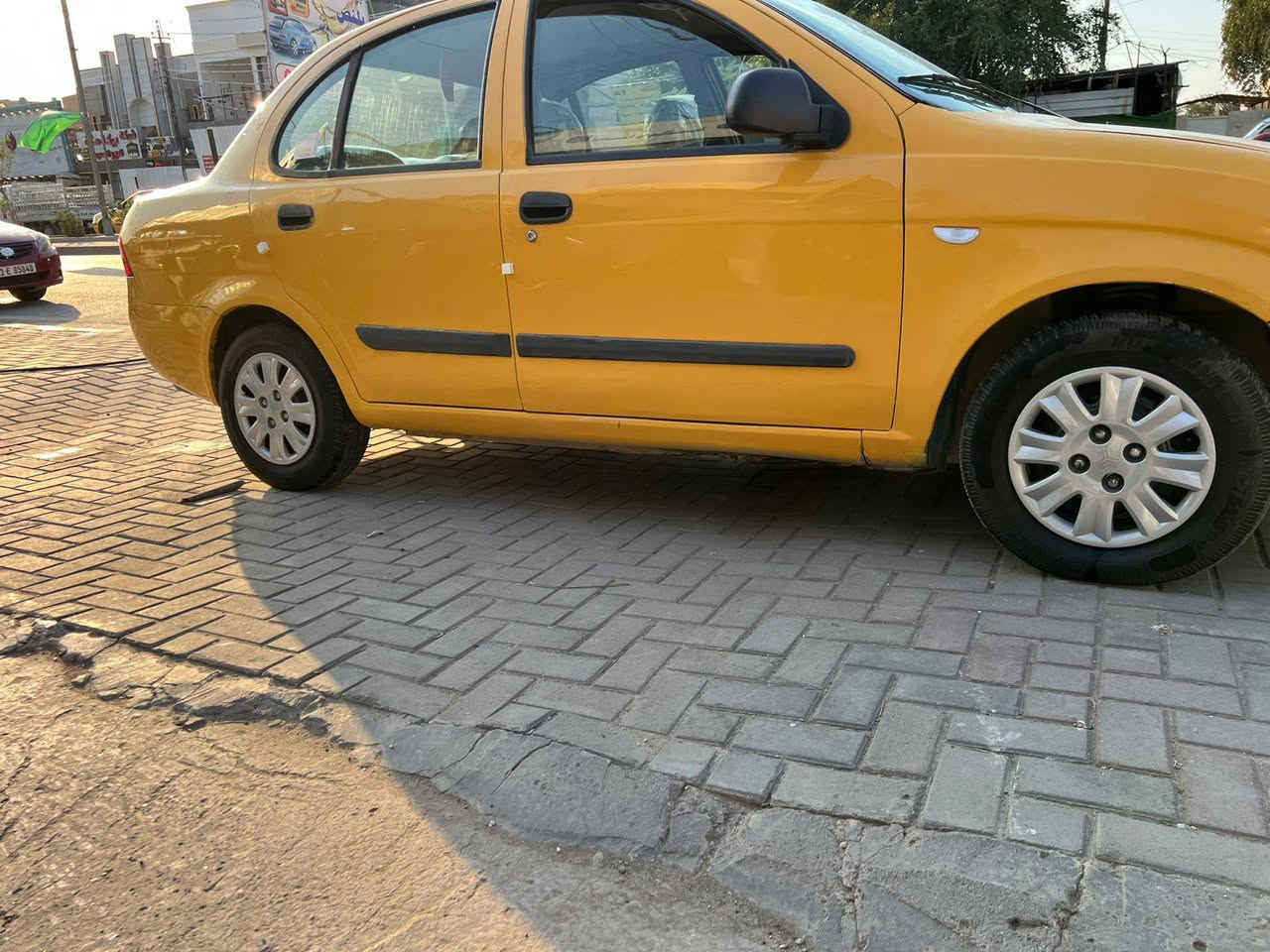 السلام عليكم للبيع فقط 
طيبة موديل 2016 كفاله 
بيها صبغ باب فقط اثر شخوط بدون دواخل 
كير مكينه حدادية تبريد كله جديد 
أرقام هزة جديدة 
مكاني بغداد شهداء البياع السعر ب39 
لاتصال ***********
