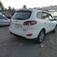 عندي هاي السيارة سنتافيا 2011خليجي للبيع المكان الغزالية رقم الهاتف 07...