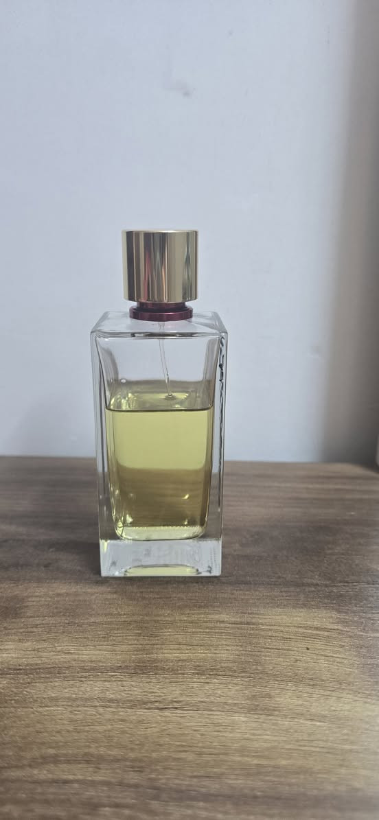 عطر تيليا اورجنال مستخدم كما موضح بالصورة للبيع فقط
واتساب ***********
