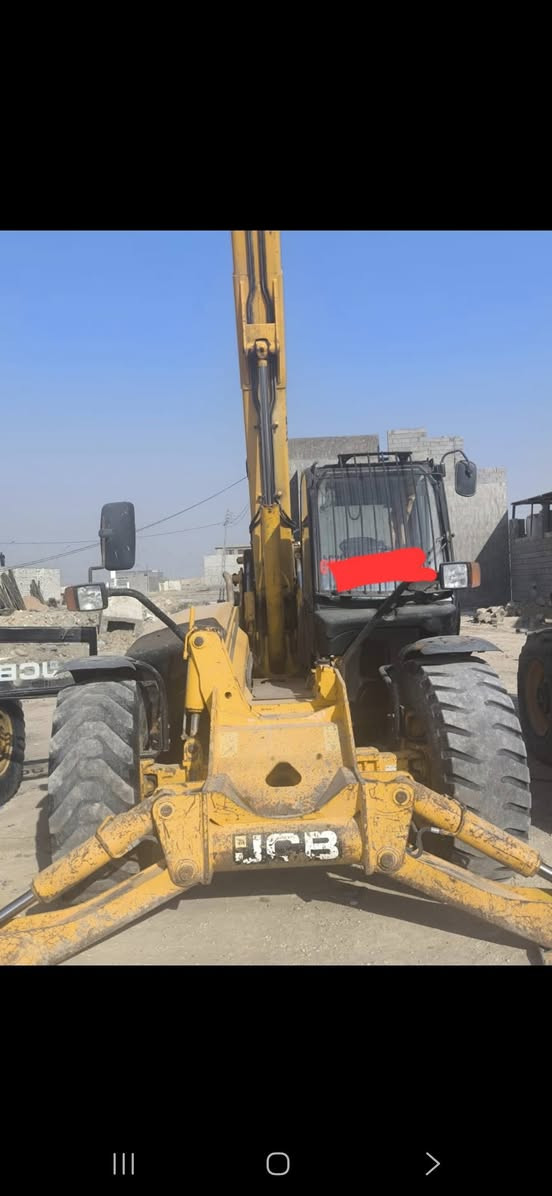للبيع جي سي بي  موديل 2005جاهزه اي  نقص مابيهه الاستفسار ع الرقم ***********
