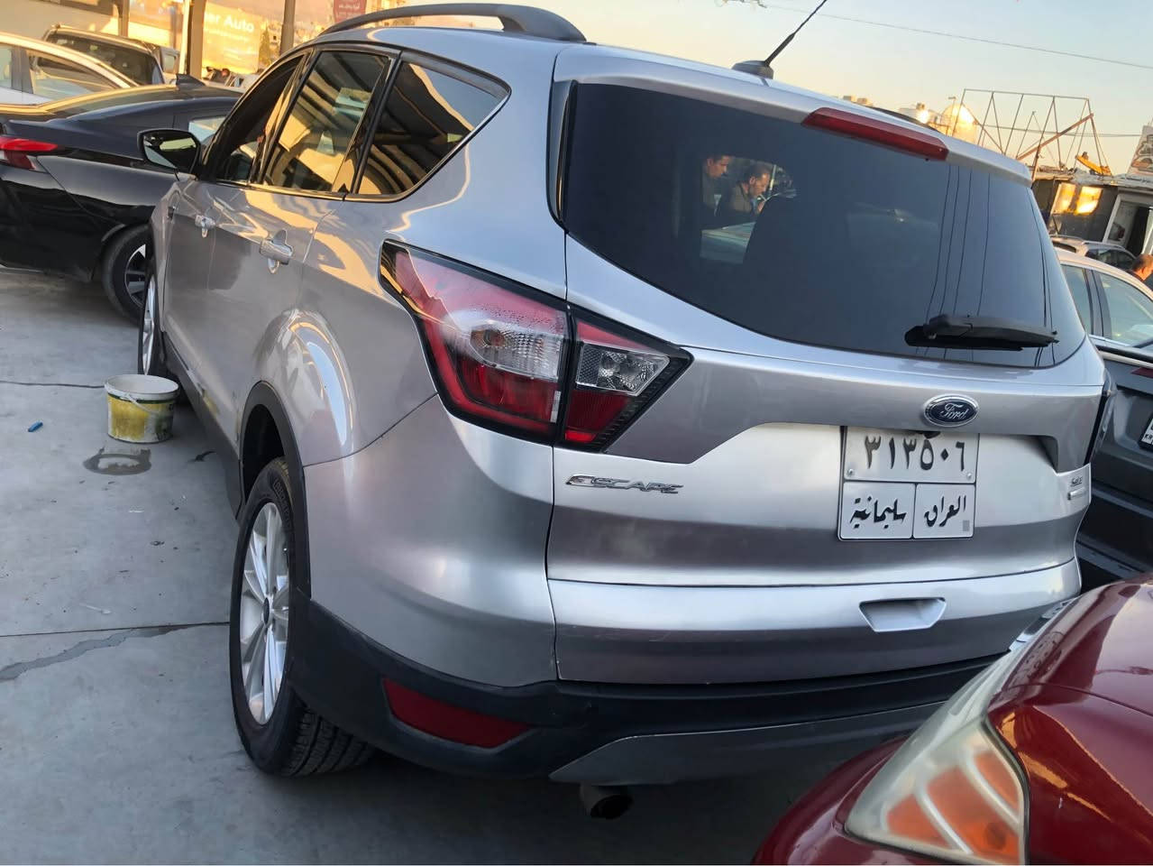 سلام علیکم
فۆرد اسکەیپ ٢٠١٨ بۆ فرۆشتن 
وارد امریکی کۆدی دەرگا توڵی سەقف برێگ بەسمە کامێرا بیلادی  ١٠١ هەزار حقیقی ڕۆیشتوە
مەکینە ٢٠ تۆربۆ تاک ئەکسل
سەیارەکە تەنها دەرگای سندوق بۆیاخە بێ ناو گرتن بێ ایرباگ  پێشی کەپسە وێنەی سۆنەرەکەم داناوە 
گێڕ و مەکینە بە شەرت سەیارەکە ماڵی دۆستە 
نرخی ١١٠ گەڵا و معامەلەی هەیە
***********
لە سلێمانی السليمانية, العراق
