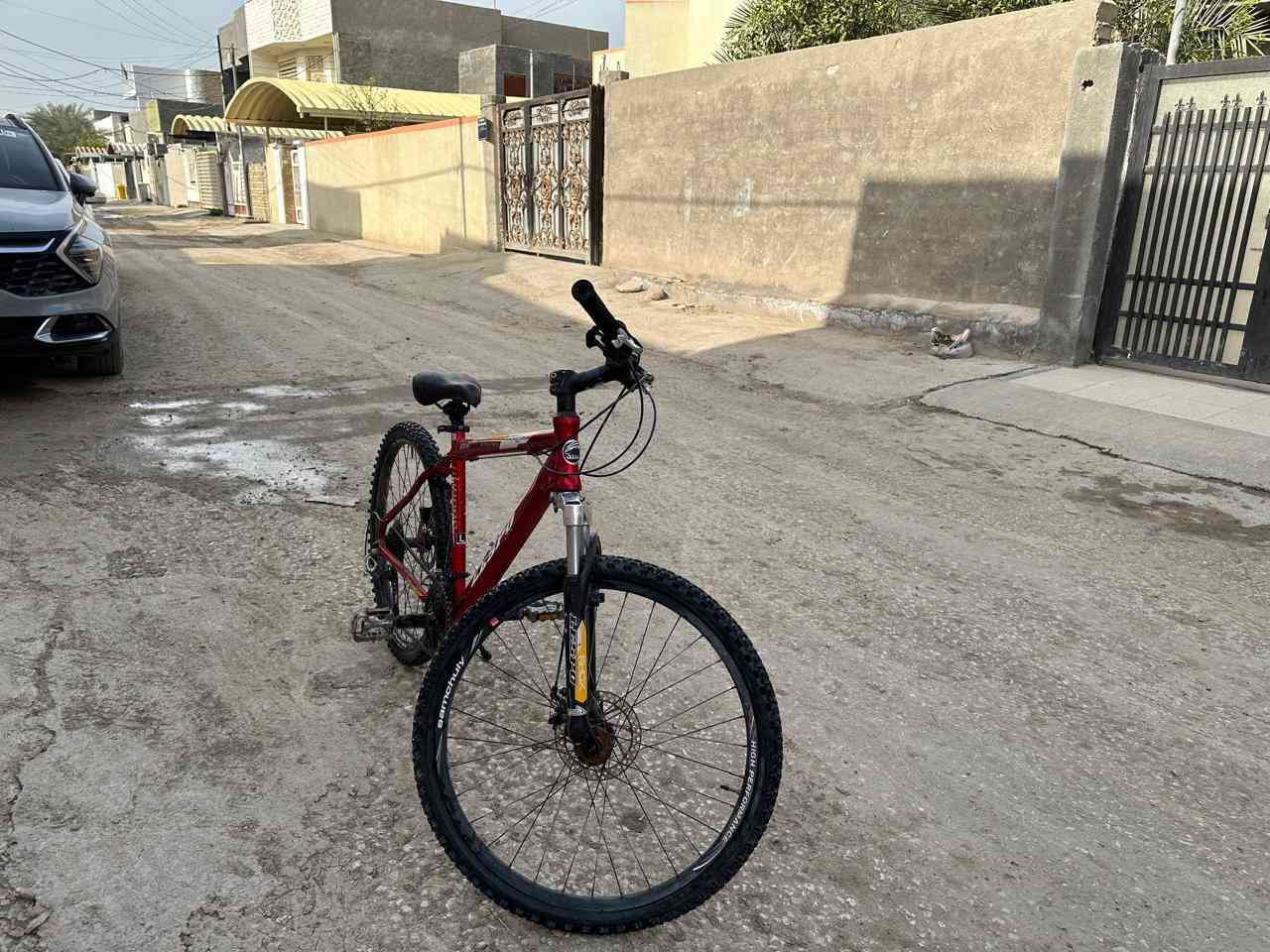 السلام عليكم
بايسكل جبلي للبيع باله كوري اصلي استخدام قليل
دبلات
حجم 26
9 كير
سعر 180 الف و بي مجال


**إذا كنت صاحب هذا الإعلان وتريد حذفه لأي سبب، رجاءا أرسل رسالة إلى الدعم الفني**