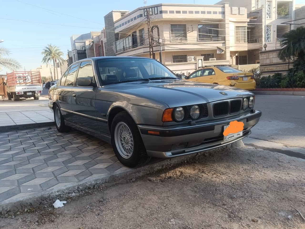 السلام عليكم من رخصت الادمن شباب bmw موديل ٩٠ مكفوله من الدعاميه الى الدعاميه فقط صبغ مكينه كير كهربائيات تبريد مكفول تخم تاير جديد الداخل جديد كشنات كهرباء + تدفئه وصور التحكم ( السياره بلادي  عدى الصبغ) السعر ٧٤ وبيه مجال ***********
