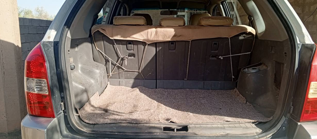 السلام عليكم 
توكسان موديل ٢٠٠٨
بيه بكانات صبغ ابيع صبغ حزام
رقم اربيل رقم انكليزي بسمي
محرك جديد صارلي من شاده شهرين
عنواني صلاح الدين قضاء العلم
رقمي
***********
‏‪***********‬‏
