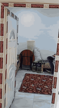 مشتمل طابق ونص الفلوجة حي الأمين منطقة ال ١٩ المساحة ١٢٥م الوجه ٦ وربع ونزال ٢٠ بناء طابوق حديث ضلع منفصل وسقف منفصل للبيع السعر المطلوب بي ٩٣ مليون وبي مجال مع منظومة كهرباء ١٠ أمبير تباع مع البيت للإستفسار الإتصال على الأرقام التالية

*********** واتساب
***********
