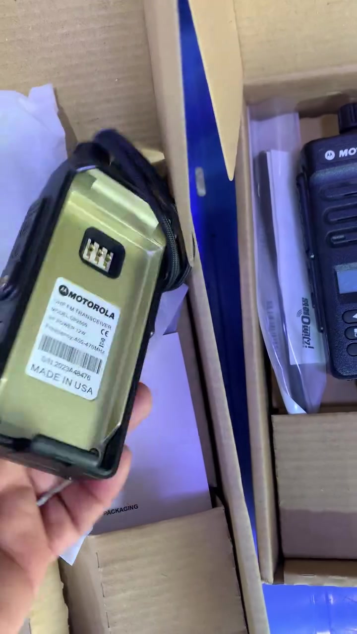 زوج أجهزه لاسلكي اصلي أمريكي السعر 140 متوفر توصيل


**إذا كنت صاحب هذا الإعلان وتريد حذفه لأي سبب، رجاءا أرسل رسالة إلى الدعم الفني**