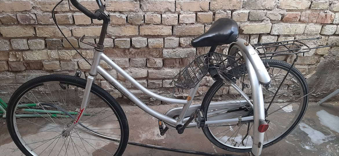 سلام عليكم  بايسكل ياباني باله نظيف جدا 125 بيع مستعجل الزبير مقابل اسواق مشمشة
مكلف بالنشر هذا رقم بية وات ساب  ***********
