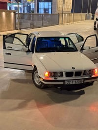 شباب سياره BMw  للبيع موديل 92 سياره نضيفه مال بيت كير ومحرك خير من ال...