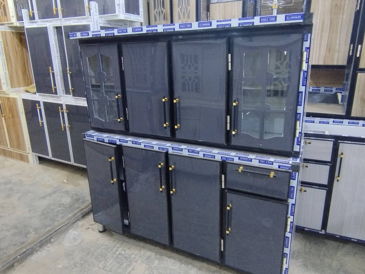 معمل ومعرض المرتضى لعمل كافه انواع وموديلات الكاونترات وبأيدي ماهره ومتخصصه في العمل وبأسعار مناسبه جدا وكذلك عمل سنگات وموديلات مختلفه وحسب طلب الزبون بأداره ابوباقر الجيزاني للإستفسار الاتصال على هذا الرقم ***********
