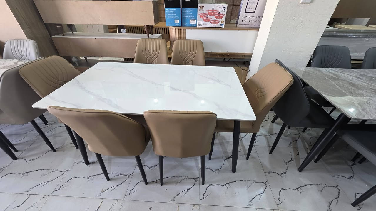 متوفر الان في مجمع الربيع للأثاث المنزلي". 
طاولات طعام ست كراسي 
اهلا وسهلا بكم


**إذا كنت صاحب هذا الإعلان وتريد حذفه لأي سبب، رجاءا أرسل رسالة إلى الدعم الفني**