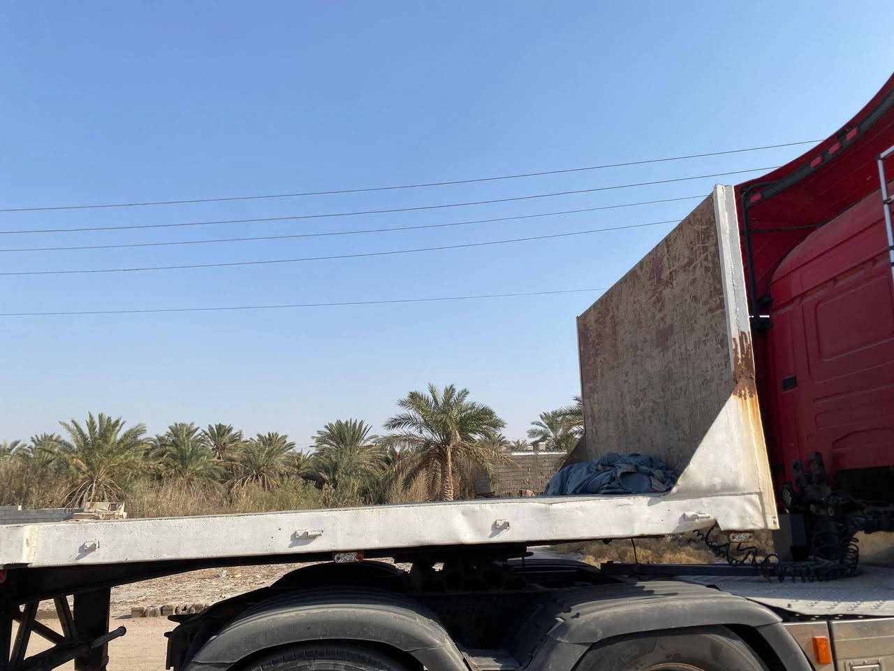 للبيع عربه  
3 محاور مزوج باقي لتفاصيل اتصل📞 علرقم ***********
عنوان بصره الدير
