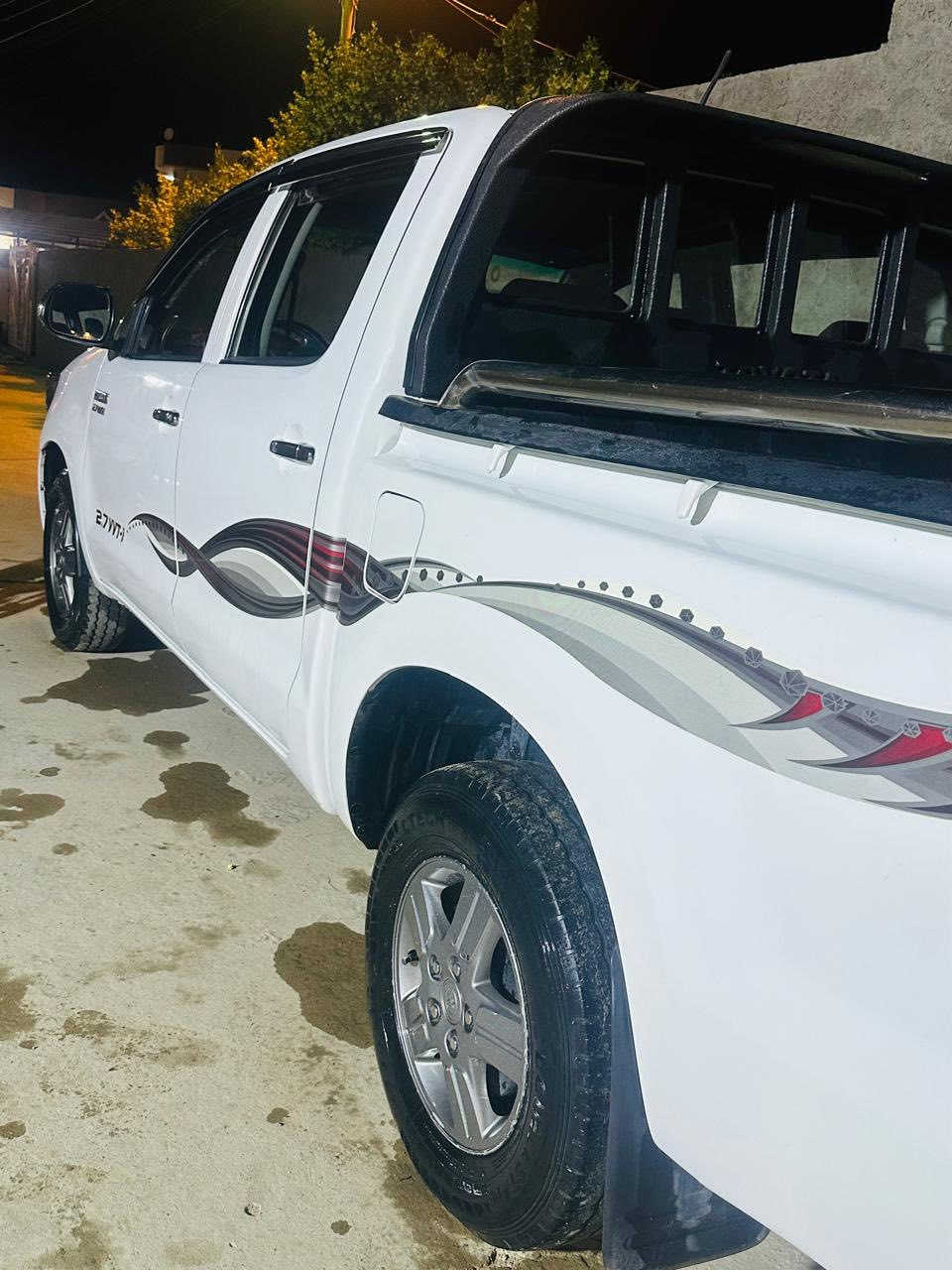 •للبيع:  تويوتا هايلوكس 2013
• ⁠العداد: 230 ألف كم 
 • المكينة: ما مفتوحة
 • الرقم: أربيل
 • السنوية: سارية (ما منتهية)
 • المالك: المالك الشرعي موجود
 • شرط البيع: تحويل فوري
 • رقم مميز: 14111 أربيل
              الرقم الهاتف 
***********
***********
