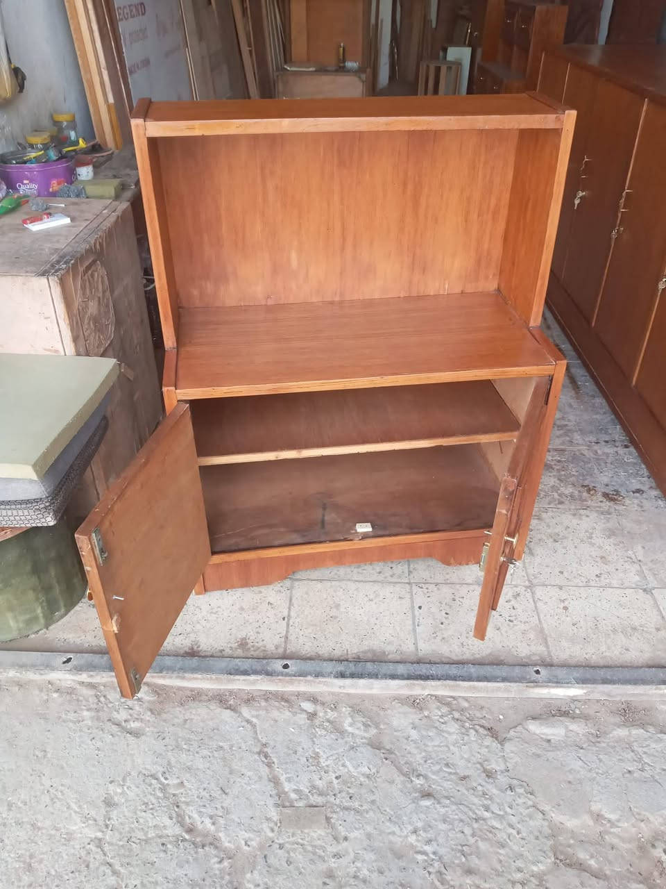 كومدي صاج تزكام مستعمل ارتفاع 84 سم عرض متر 16سم عمق 40سم السعر 70 وبي مجال العنوان بغداد حي الإعلام الشباب نهاية شارع سوق اميمه  صيدلية نور الشباب قرب النادي التجاري  موبايل عراقنا وتساب بي
*********** 
***********

يوجد توصيل غير مجاني داخل بغداد فقط
