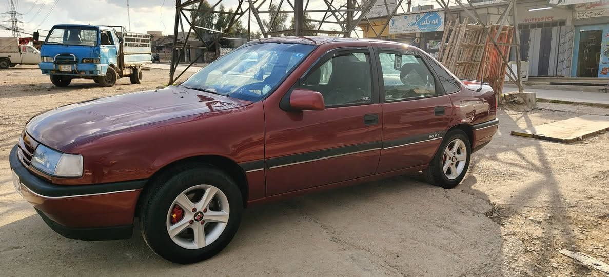 للبيع اوبل فكترا  حجم 18 موديل 92 رقم نينوى مصطره هزه جديده شرط تحويل كير مكينه شرط استيرن بور اصطاب اي بيئس  مطوزه جماليه بدون معجون ولا ضرر شرط من دعاميه لدعاميه دواير مامصلح السعر 48 وبيها مجال *********** /***********
