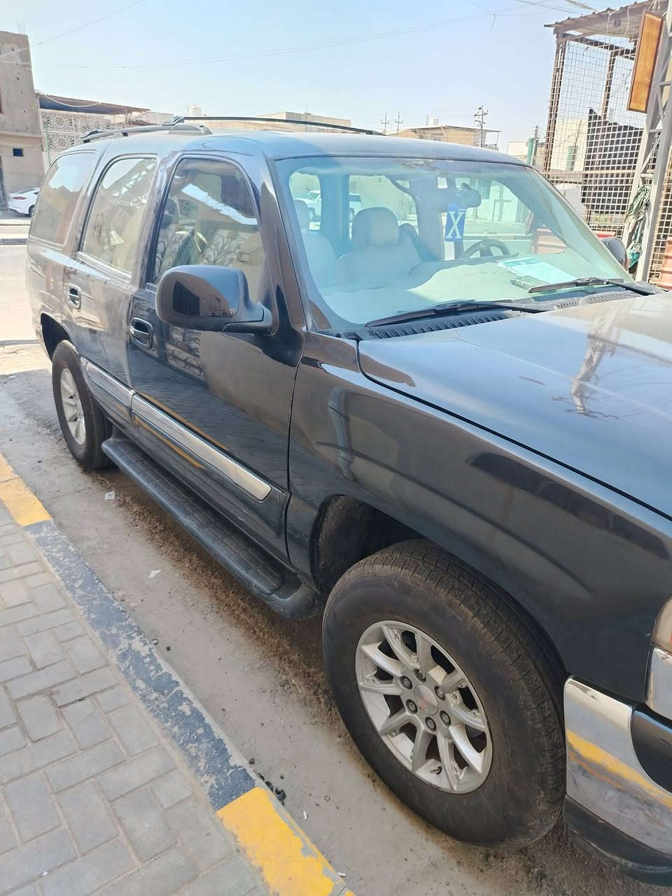 مرخصة الادمن المحترم جمسي يوكن 2005 رقم بصره انكليزي باسمي سنويه 2030 هزه جديده مكينه كير حداديه تبريد جاهزه السعر 125 بيها مجال رقم ***********
