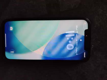 سلام عليكم ايفون 12عادي كلشي شغال بي مبدل بطارية اصلية بطاريتة 100 بس لضهر بي فطور للبيع ب250او امراوس بكاني بغداد حي لقاهرة***********
