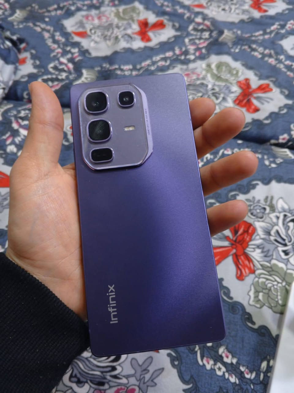 للبيع Infinix NOTE 50 Pro السعر 300
ذاكره 256 رام 12
***********
