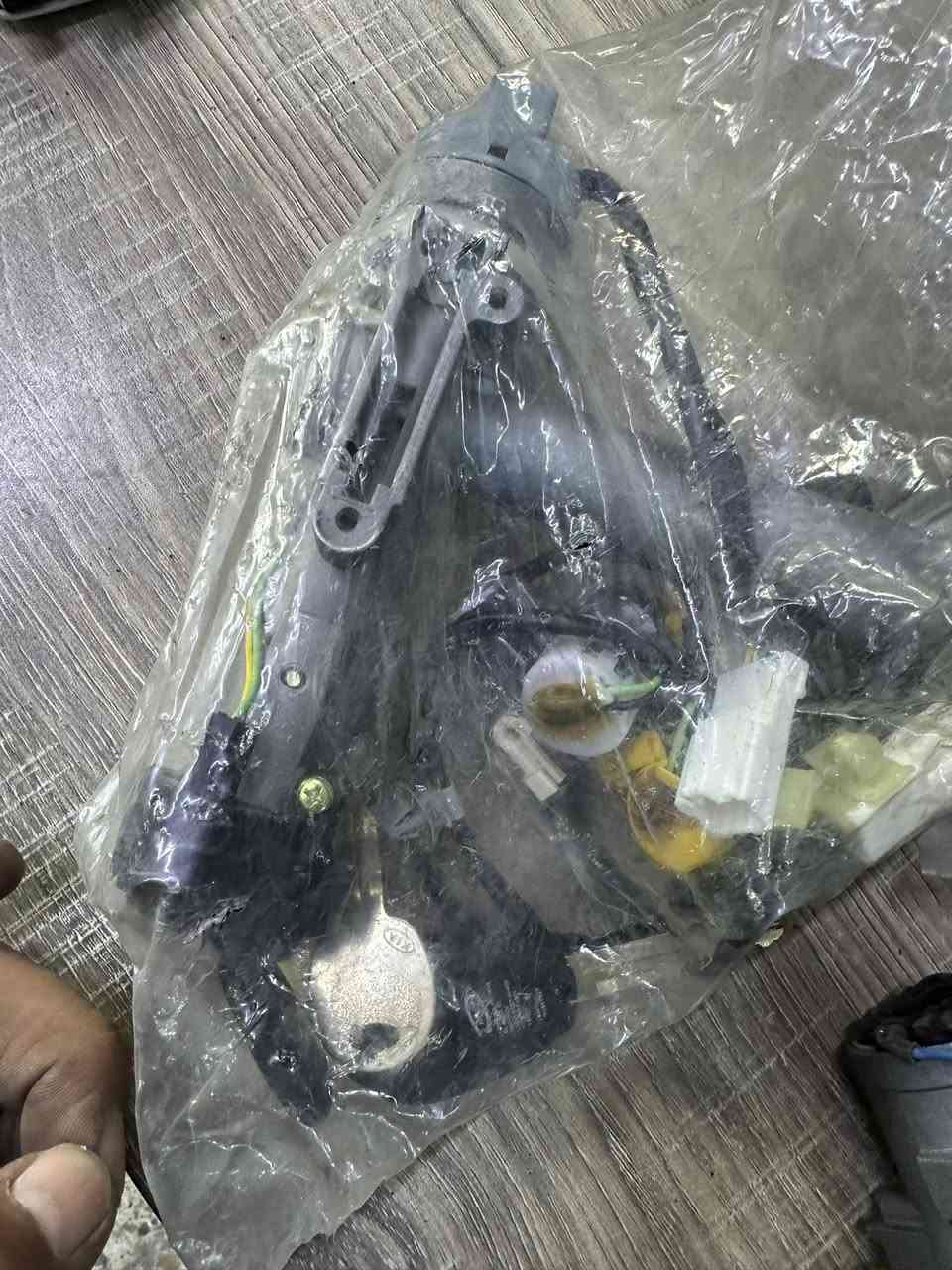 سلام عليكم حبايب وصلت عندي وجبه جوزات كوري وكاله موبز جمله عنوان البياع *********** كميه مشكل
