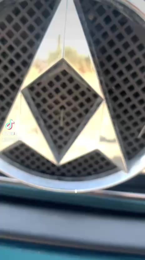 سلام عليكم ستانه موديل 96جاهزه من كلشي حداديه و كير ومكينه رقم الهاتف ***********
