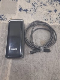 للبيع سعر ٥٠ هو شاحنه ١٣٠ واط و١٢ ألف  اتصل واتساب07818547389