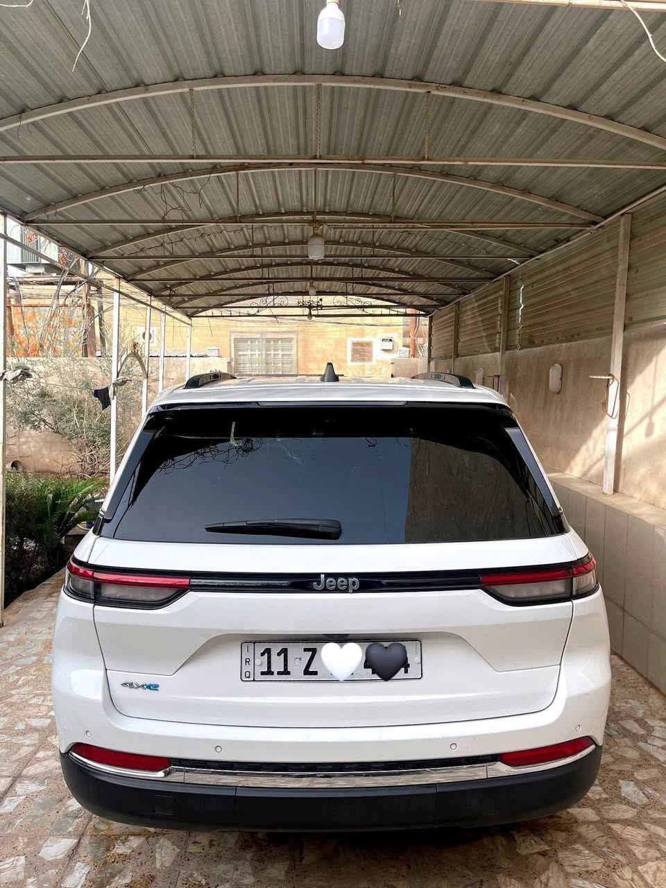 جيب كراند شيروكي ( 4xe هايبرد )
Jeep Grand cherokee  2024

محرك : 2000 تيربو +هايبرد +كهرباء
ماشية : ٣٧ الف 
ضررها : (قطعه وحده مبدل نفس لون)

حاله الايرباك : سليم 💯

المواصفات :
 
لمتدد 

١- بانوراما 

٢- بصمة تشغيل وابواب وتشغيل عن بعد

٣- صندوق كهرباء 

٤- مقاعد جلد + كهرباء + خزن ميموري

٥- تدفئة سترين + مقاعد

٦- خمسة راكب 

٧- رادار 360 درجة 

٨- تحديد مسار 

٩- حساسات خلفية 

١٠- تبريد قطعتين 

١١- خمس انضمة قيادة 

١٢- دفع رباعي. 

١٣- كير موس 

١٤- هاند بريك بصمه 

١٥- شفتات ستيرن 

١٦- لايتات لد 

١٧- هيترات في الكشن 

١٨- كيبل شحن اصلي مع السيارة 

١٩- ستيرن كهرباء +فول تحكمات 

٢٠- سستم صوت و دمام خلفي 

السعر : 348$

مكان السيارة بغداد 

رقم الهاتف : ***********
