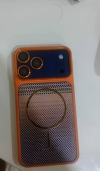 ايفون اكس ماكس محور 17 ذاكرة256  سعره 200 07881204546