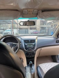 سيارة اكسنت خليجي موديل 2011  محرك 1600دوش + تحكم ستيرن  تبريد + تدفئة...