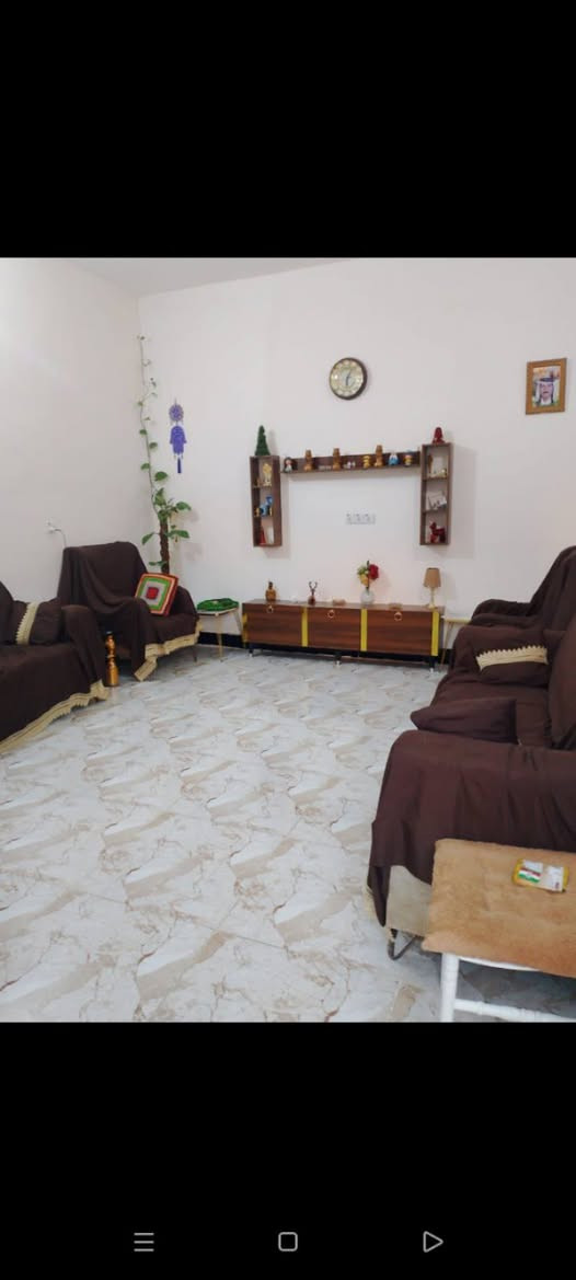 بيت للبيع مساحه 190 طابو زراعي سند 25 يتكون من 3 غرف نوم وصاله وستقبال وحمام وتواليت 2 للاستفسار علا هذا الرقم .. 
‏‏‪***********‬‏
