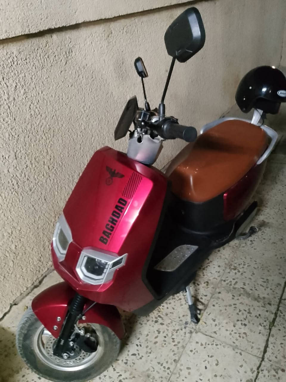 دراجة شحن ما صالي ٤شهر من مشتريها دراجة نضيفة ستة بطارية وياهة خوذة المكان بغداد رقمي ***********
