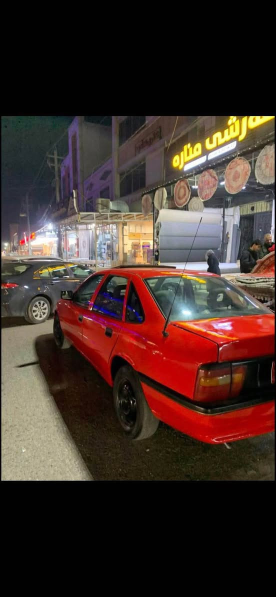 موديل 1993سةحر36
سارةكةحامةلؤجواني
جةمپئ كي خفيفي دواوةي هةية 
وةرگةرا برانةوة بةشةرت سيارةكة سةنةويوژينگةي نوئ ية سيارةكة
سلايت
فول ماسةفاتي
رقم تةلةفؤن وةتساپ *********** أربيل, العراق
