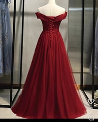 بنات • ملبوسات • ساعة وحدة