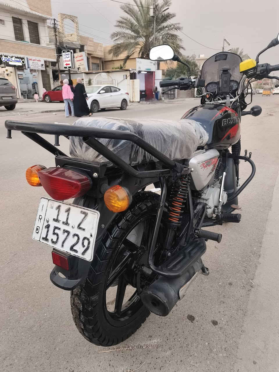 السلام عليكم بوكسر للبيع موديل ٢٠٢٣ دراجه بعدها جديده دراجه أسمي تحويل ثاني يوم هزه جديده سعرها 2مليون و٦٠٠ بيها مجال للشراي دراجه جديده معنه كلمه العنوان بغداد الغزاليه هاذ رقمي ***********
