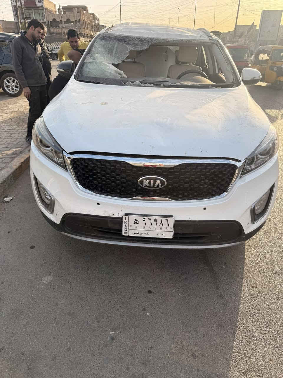 السلام عليكم
سورنتو  موديل 2016

 خليجيه

محرك 2400  فور ويل

العنوان بغداد طالبيه

رقم الهاتف :***********
