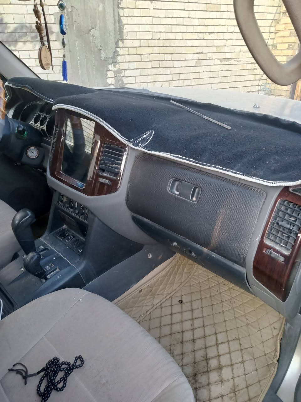 السلام عليكم باجيرو موديل 2007 رقم بغداد سنويه لل27 مكينه وكير وحداديه مشروطات ***********
