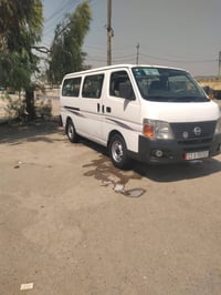 نيسان مقفوله 2010 رقم انكليزي بغداد بسمي محرك جديد خير من الله صبح اله...