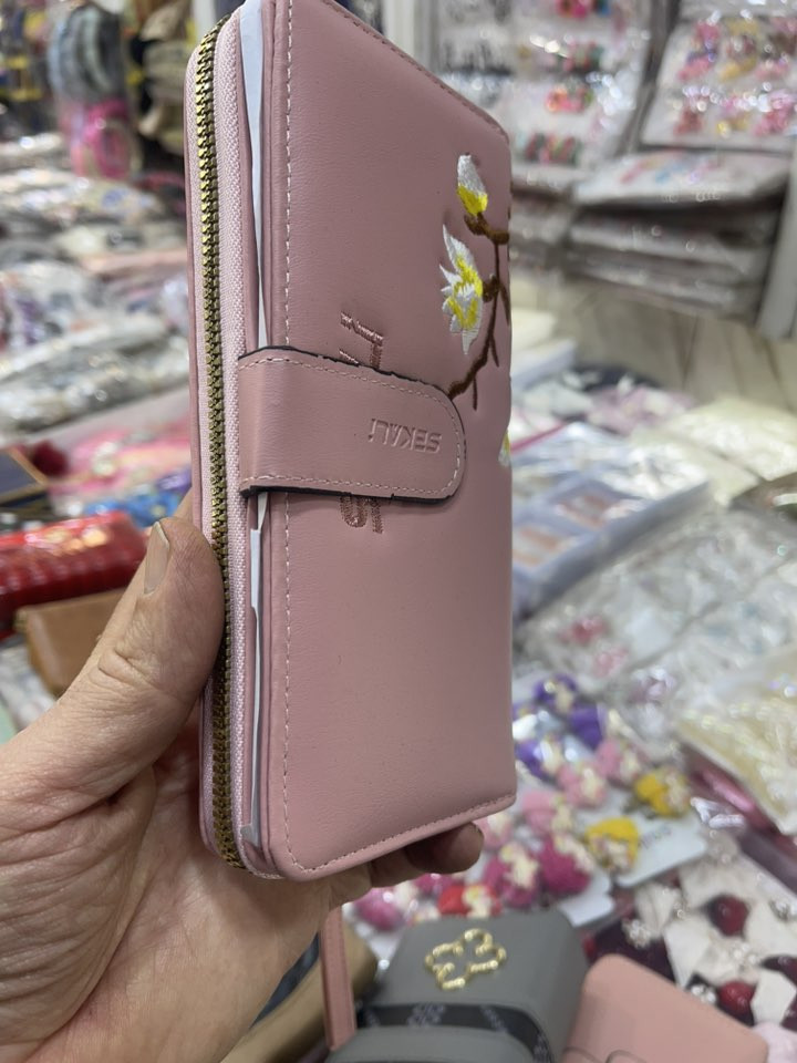 توفرت لدينا انواع الجزادين النسائية بالجملة فقط(درزن) مع خدمة التوصيل للباب لجميع المحافظات


**إذا كنت صاحب هذا الإعلان وتريد حذفه لأي سبب، رجاءا أرسل رسالة إلى الدعم الفني**