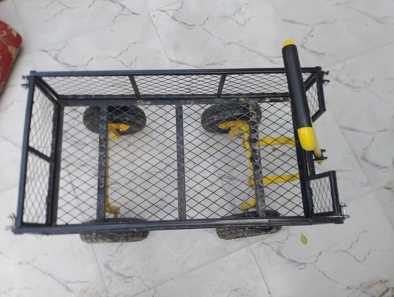 عربانة جديدة ما مستعملة السعر 50 وبي مجال للطيبين الاتصال على الرقم ***********
