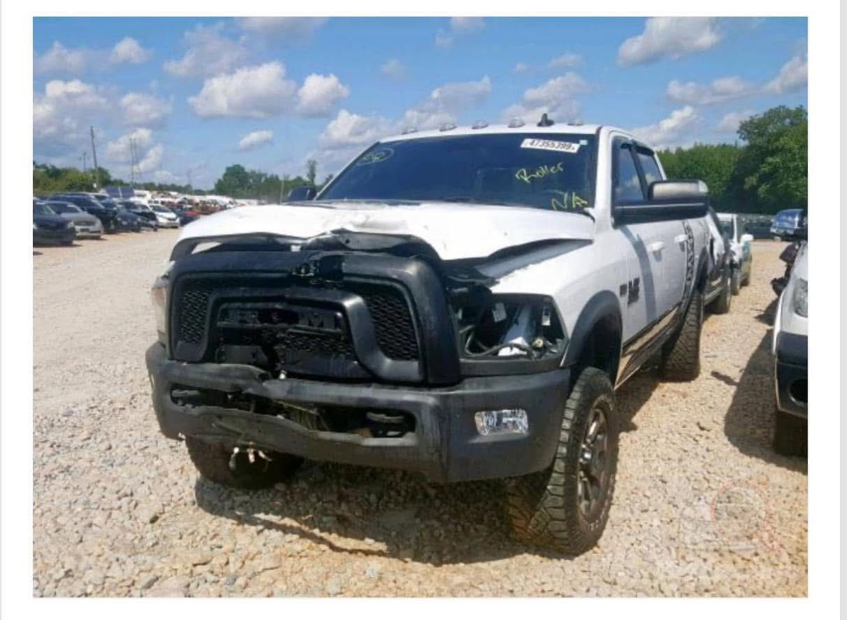 سلام عليكم 
للبيع رام باور واكن مديل 2018 
لو ابيض بدون صبغ بدون ايرباك صور الحادث بل منشور 
حجم 2500 فحل
سيارة نضيفة المكينة مكفولة
معلاية وكالة 
الممشى 54 الف كيلو
المكان كربلاء او النجف
السعر 182$
***********
