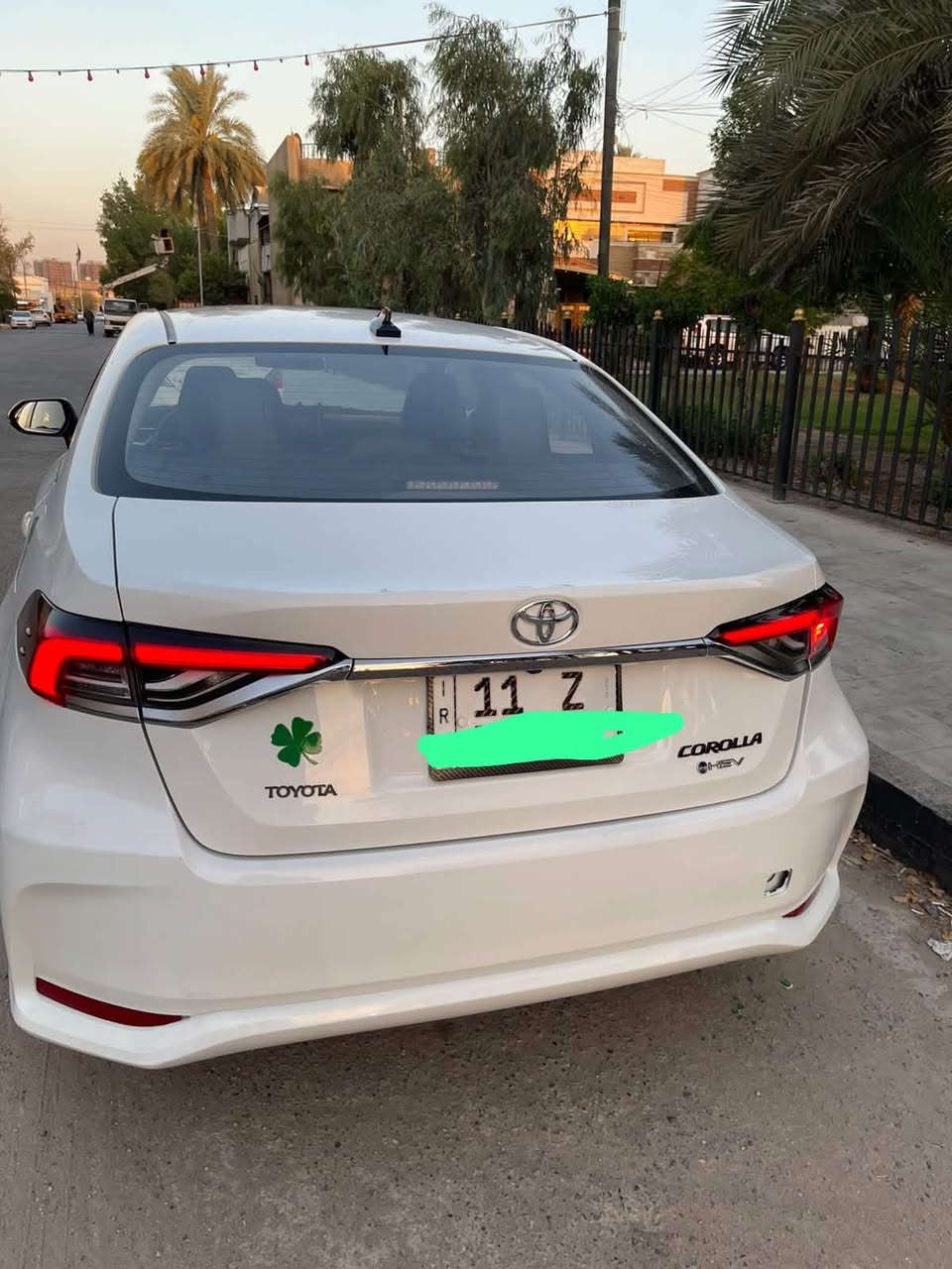 اللهم صلي على سيدنا محمد وال محمد 
كورلا هايبرد 2025 شكل الخليجي 
للبيع 
رقم بغداد 
داخل اسود 
ماشيه 33 الف 
بصمة تشغل وابواب
سلايد
رادار وتحديد مسار
كامره خلفيه
وباقي المواصفات المعروفه 
السيارة نظيفة وجاهزة 
العدة والسبير منازلة
تفاصيل السيارة بالسونار
السيارة بيها بارد بسيط بلباب وجزء بسيط من الدعامية الخلفية صبغ.
السعر 151 $ 
وبيه مجال بسيط حك جيتك 
‏***********‏
***********
مكان السيارة بغداد حي الاعلام
