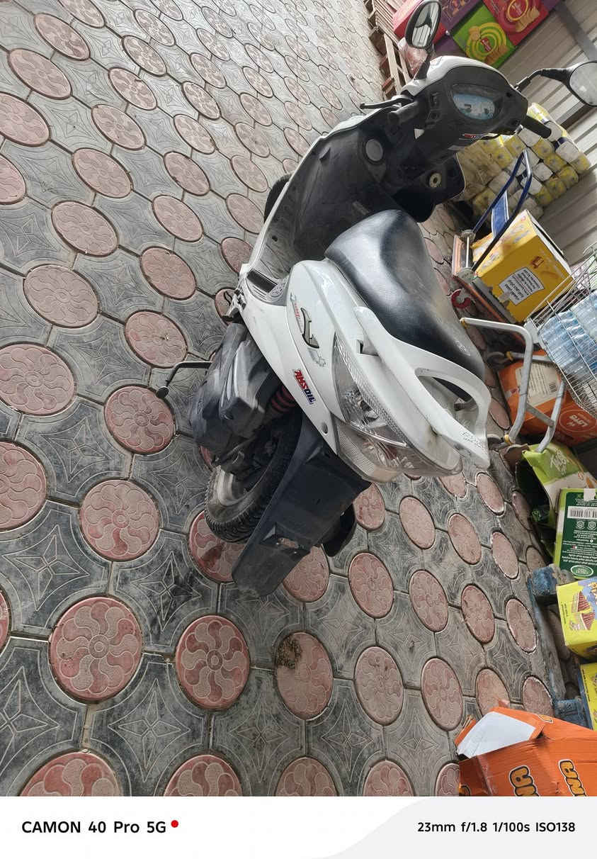 السلام عليكم دراجه كامكو في تو ياباني فول الدراجه رمبه ماشيه قليل جدا السعر 800، مجالها قليل اتصل ودلل ***********
