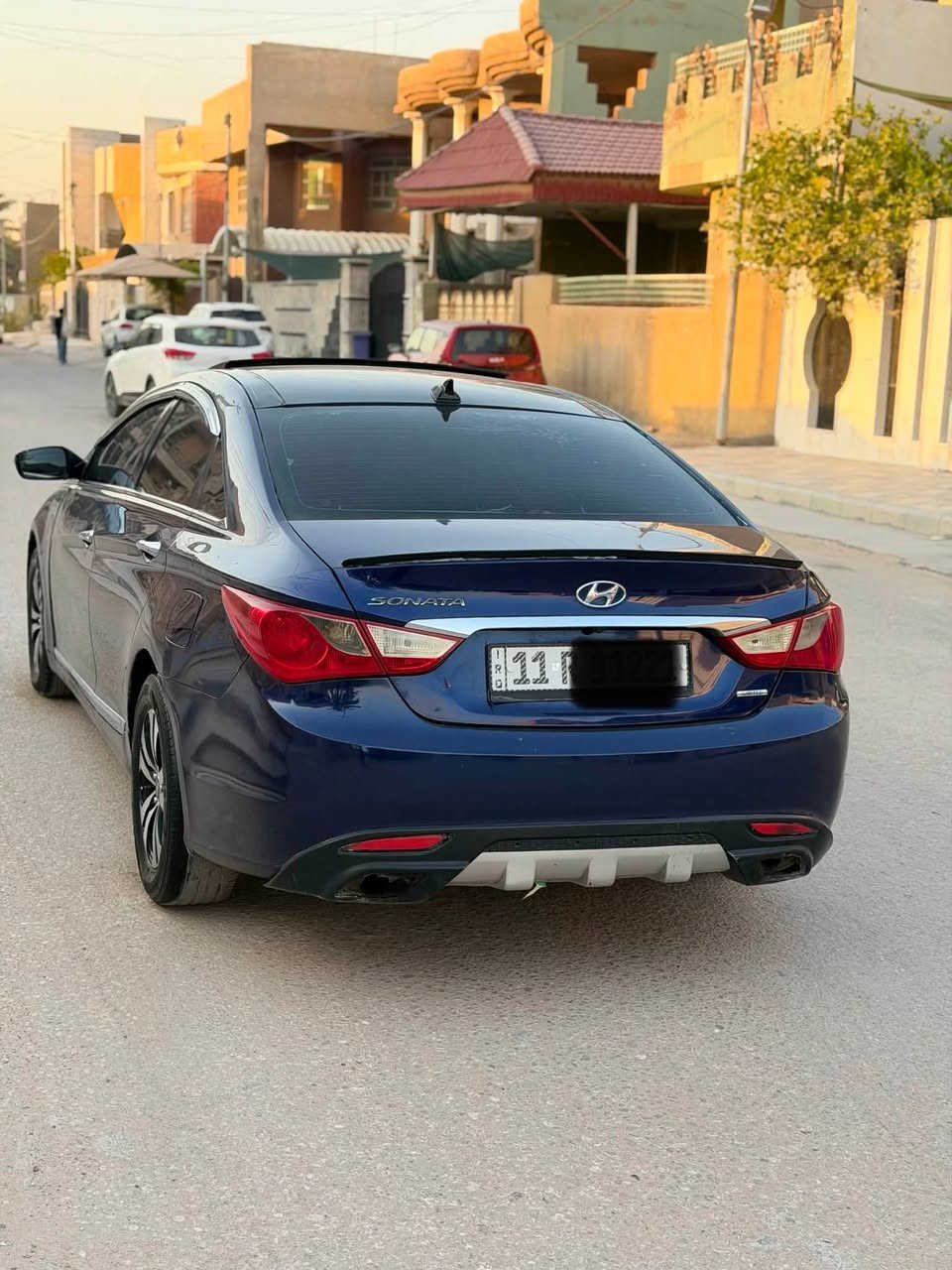 السلام عليكم سوناتا موديل 2012 وارد أمريكي بيها صبغ 3 قطع بدون دواخل ولا تبديل فول مواصفات بصمه بنراما كشنات تدفئه تبريد كراسي كهرباء رقم بغداد انكليزي بأسمي سعرها 85 وبيها مجال 
***********
