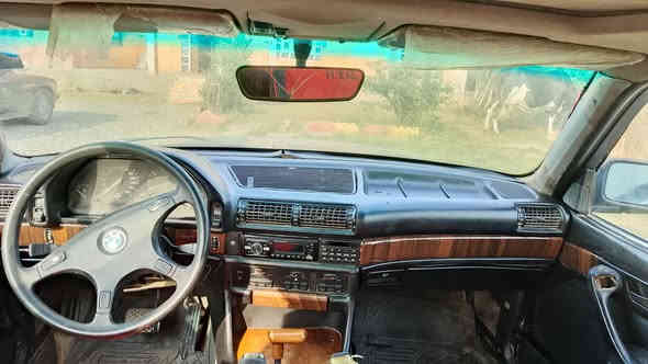 سلام عليكم
بي ام 735 
اصل1991
سياره
 جاهزه تخم تايرات كير كايم محرك جديد 
سياره مال جناي بدون ضربه ولا صبغ وضع شركه
صدر نضيف  سياره كله شركه فول مواصفات اكشانه كهرباء  
رقم نينوى انكليزي  جديد إلى 30مشروع وطني 
السعر 28 بيه مجال 
بيع او مراوس 
#لتواصل👇
‭
***********
