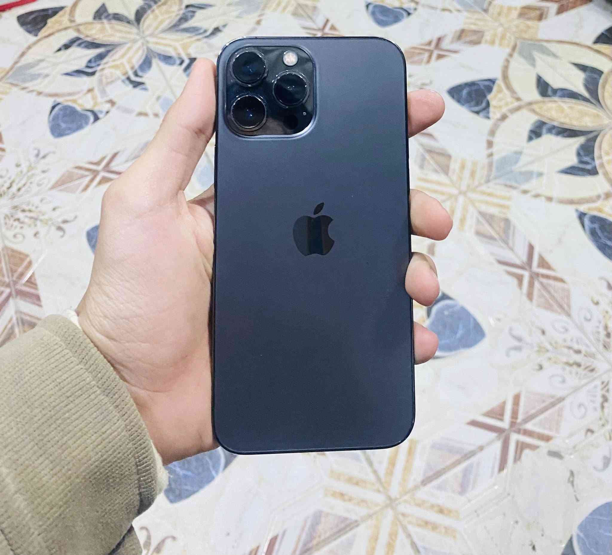 السلام عليكم آيفون 13 برو ماكس تلفون جديد بمعنى الكلمه نظافه 100‎%‎  ذاكره 256 بطاريه 94 وتر الجهاز السعر 770 للاستفسار خاص او اتصل ***********
