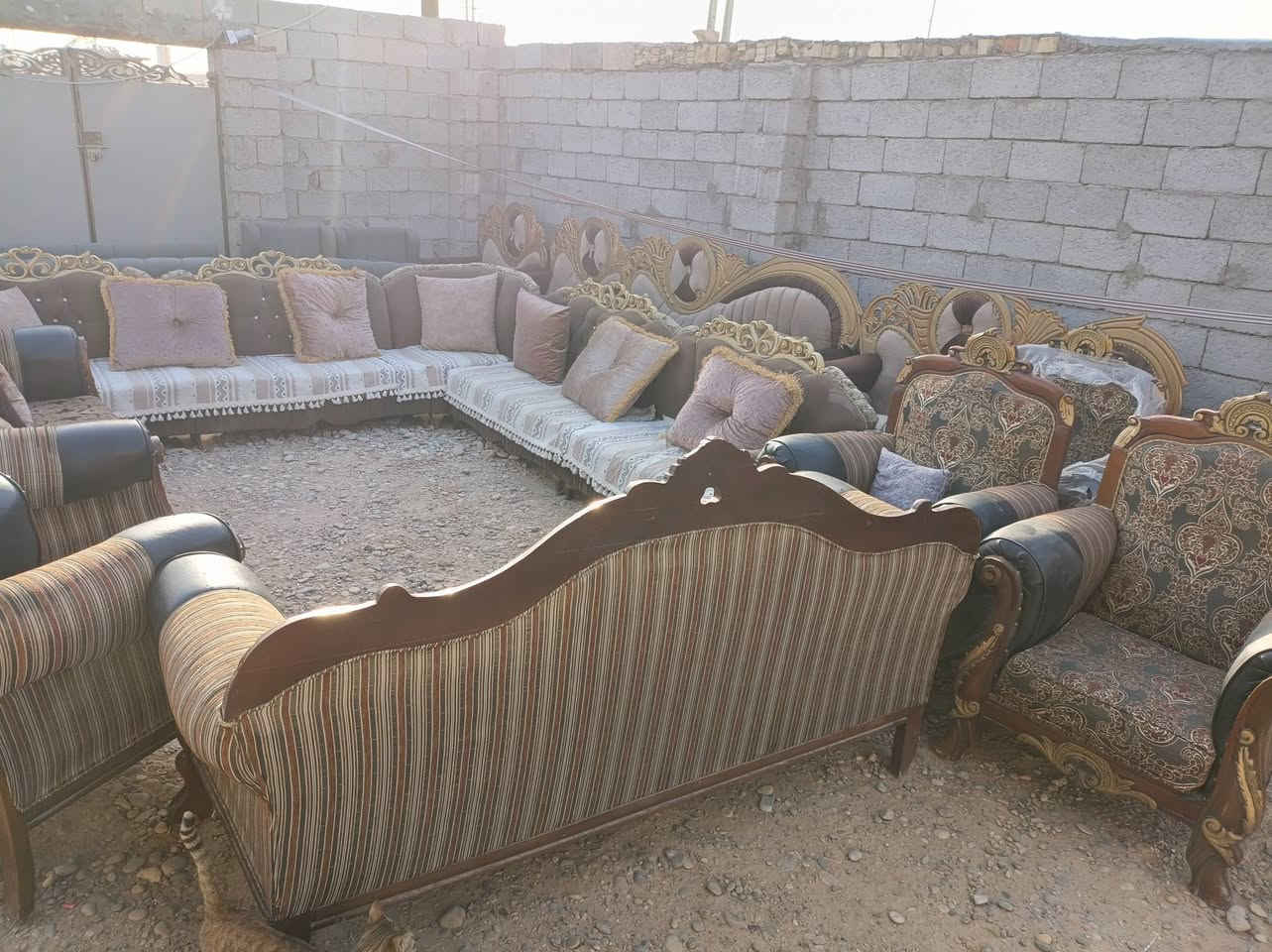 تخام تركي البيع نضفتهن ٩٠بل ١٠٠عنوان بغداد جسر ديالى ***********وتساب رقم ***********٢لمبايل موجد مراوس وتوصل
