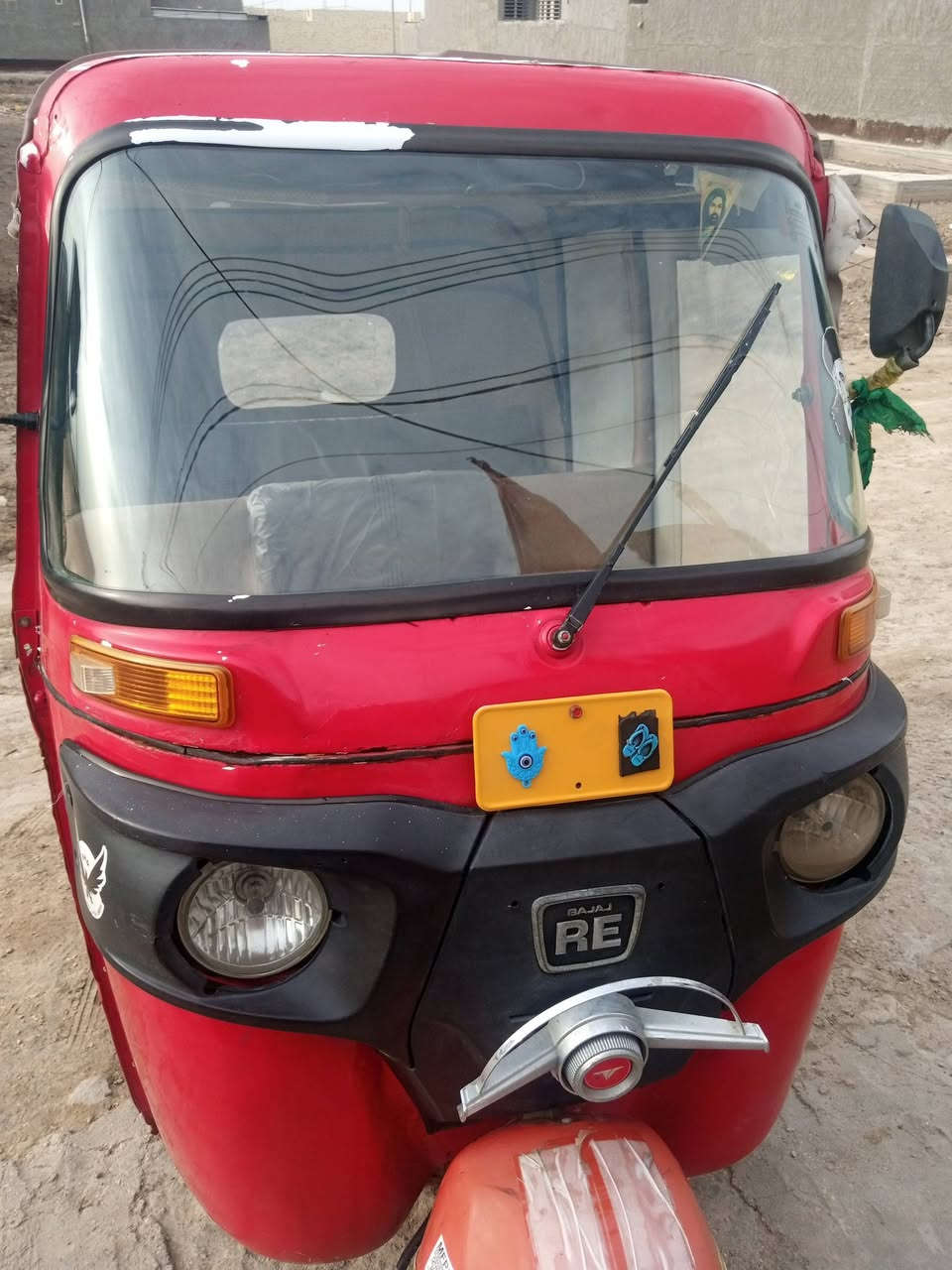 تكتك 18 اوراق مجفته شركه جادر جديد دوشمه جديده كاعيات جدد وكشره كدامك جاهزه كبل للشارع السعر 3700وبيه مجال لأستفسار اكثر اتصل
***********
